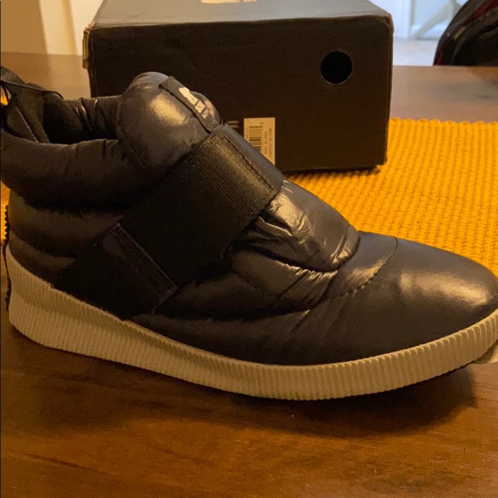 NWT Sorel Puffy Nylon Boots